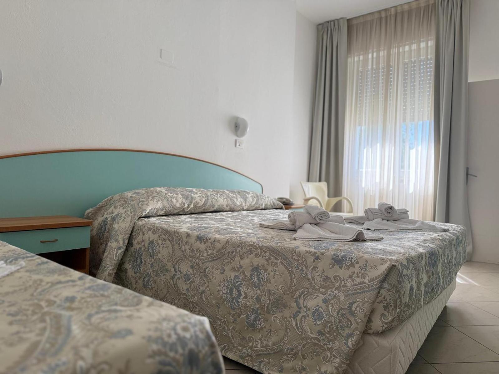 Hotel Paola 3*